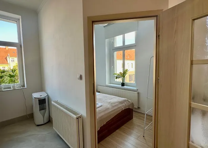 Appartamento Przytulny I Sloneczny Nr 1 Gory Sowie, Jezioro, Centrum *