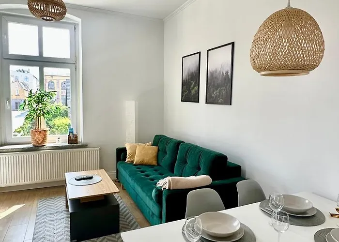 Przytulny I Sloneczny Nr 1 Gory Sowie, Jezioro, Centrum Appartamento